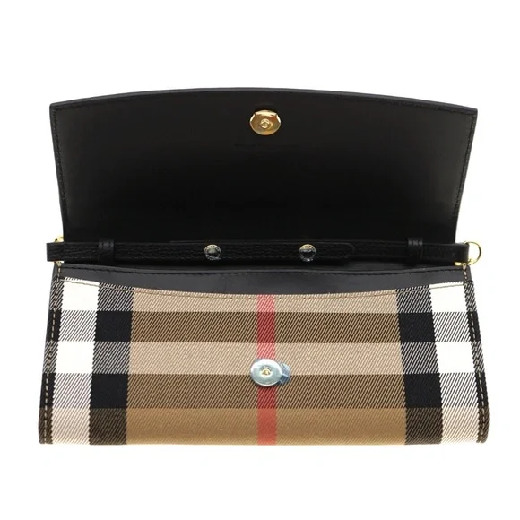 Burberry Henley Chain Crossbody House Check Black New - Picture 6 of 7